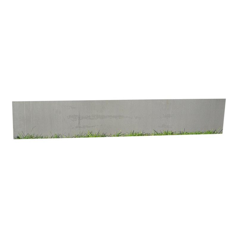 Græskant i Jern med Huller - 25 cm Høj, 120 cm Lang