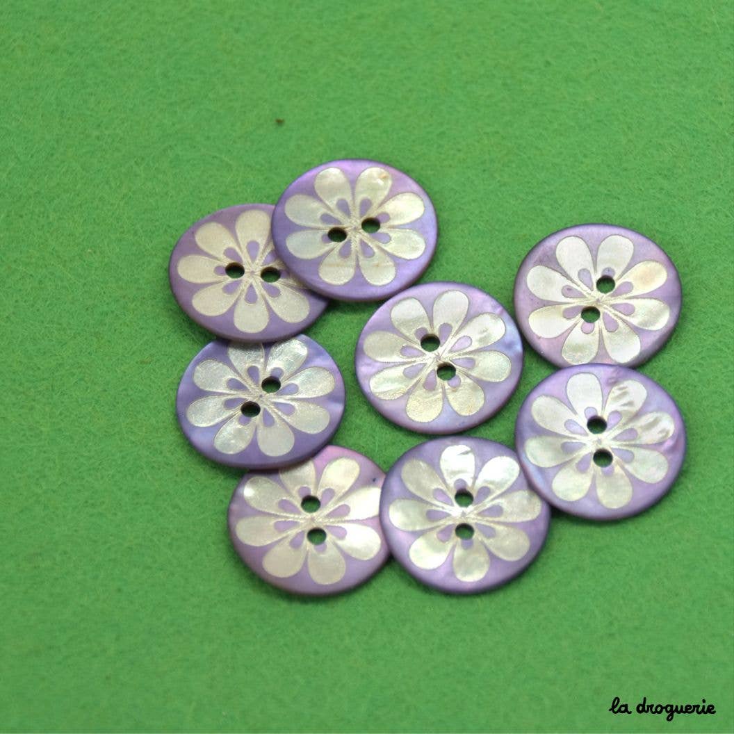 Akoya Daisy Knap 20 Mm fra La Droguerie